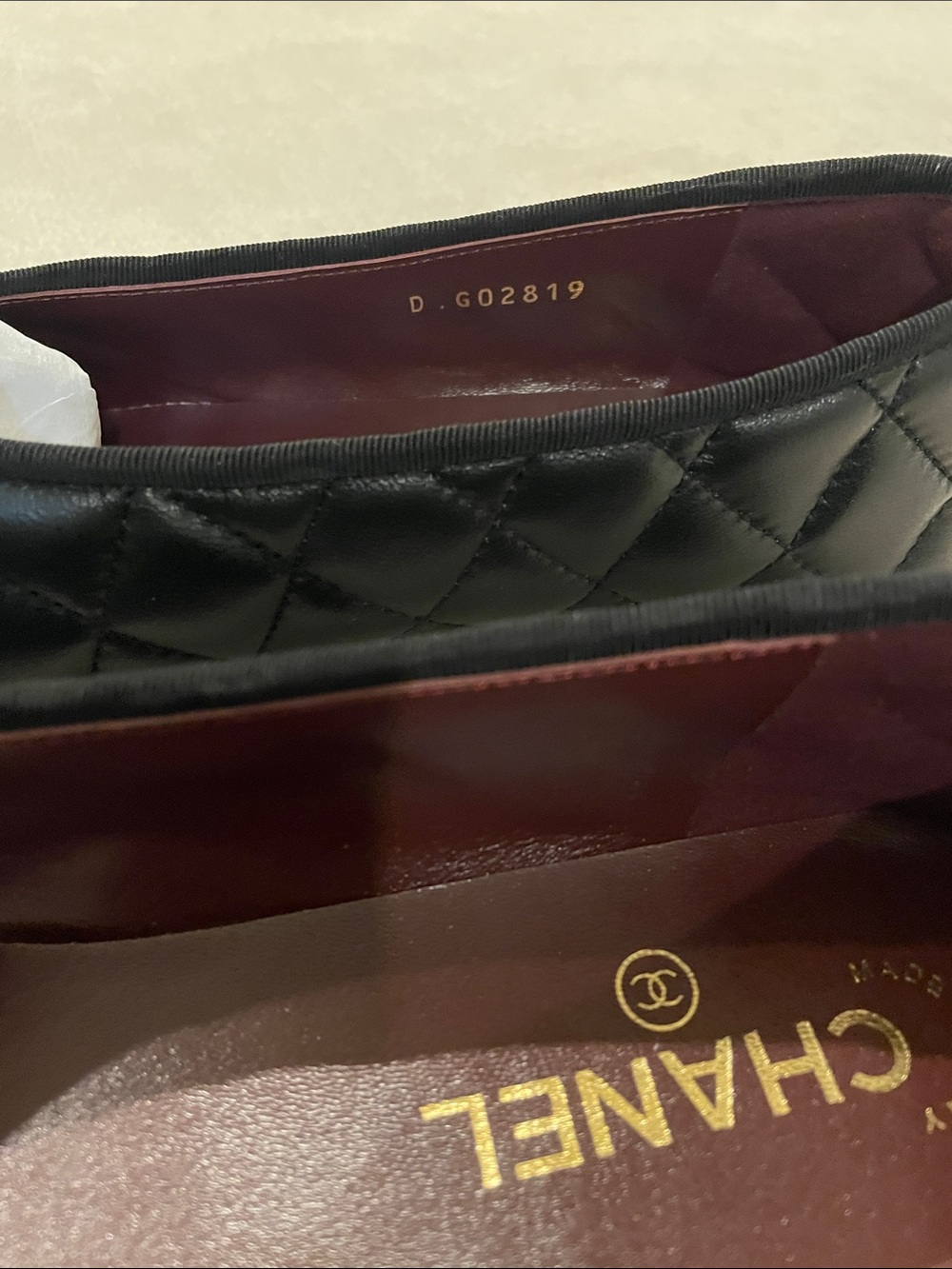 CHANEL Black Quilted Leather Ballet Flats with Bow - Picture 7 of 10